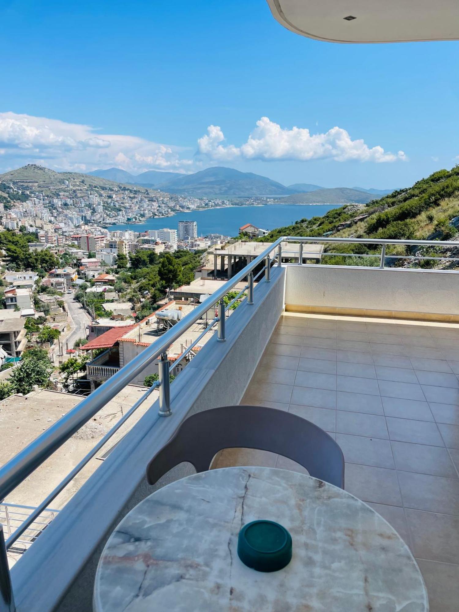 Vitamin Sea Sarandë Exteriör bild
